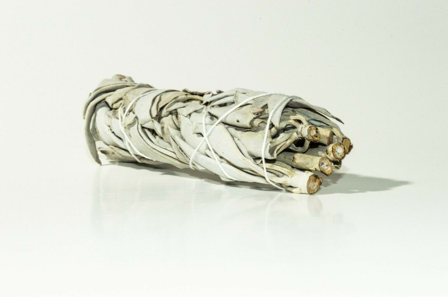 6 Premium 4"-5" Hand-Harvested White Sage Bundles for Smudging, Purification & Meditation - Fresh Earthy Scent for Stress Relief & Cleansing House | White Sage Incense Sticks JC-007